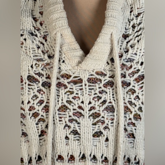 POL Almond White Soft Knit Pom Pom Drawstring Sweater Hoodie Small - Picture 6 of 10